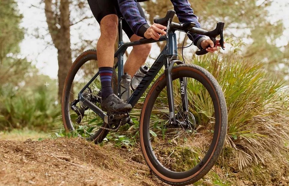 Gravel bike store front suspension fork